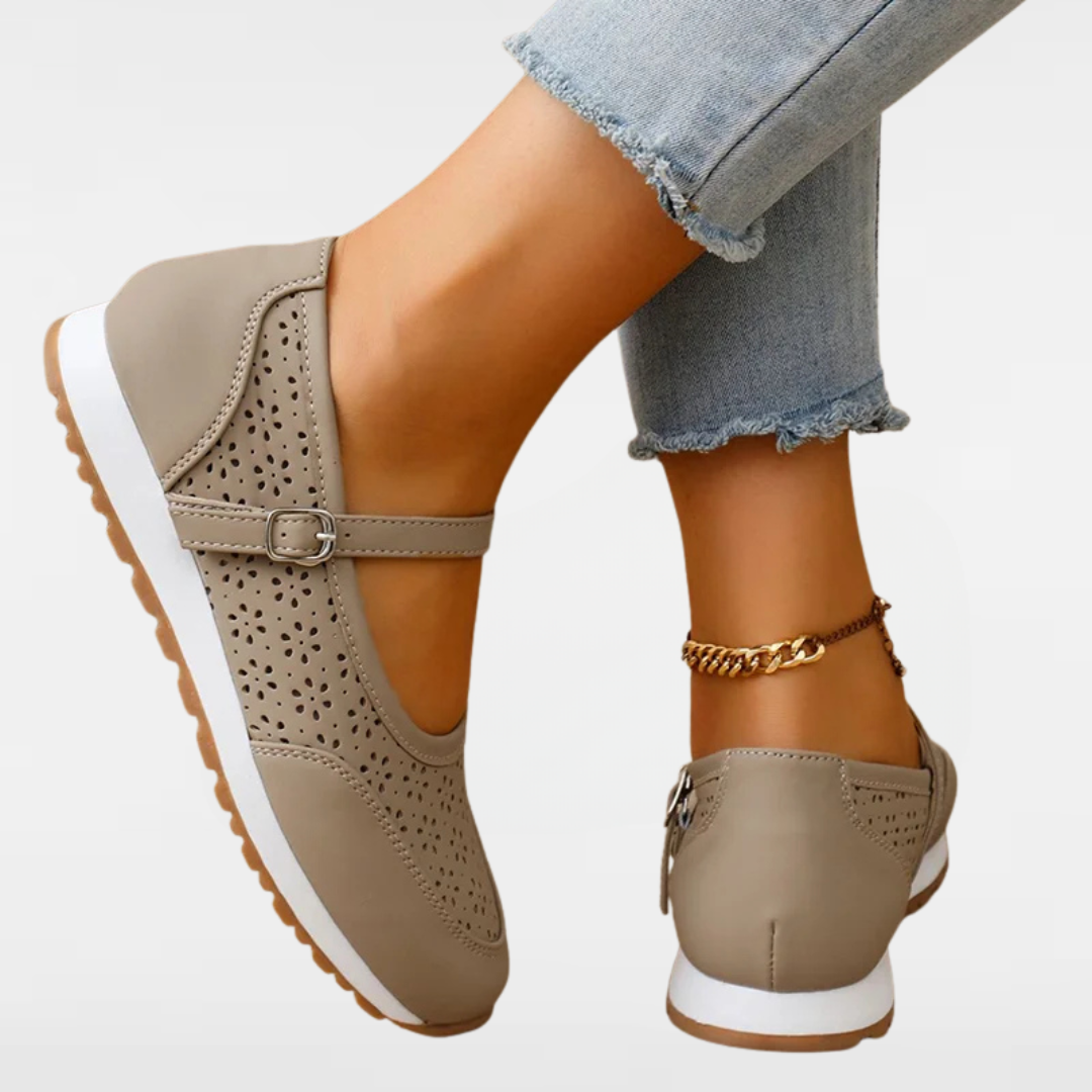 Linara | Women's shoes with soft rubber sole