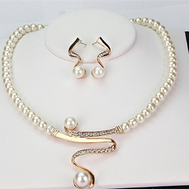 Natural Pearl Necklace &amp; Earrings Set 