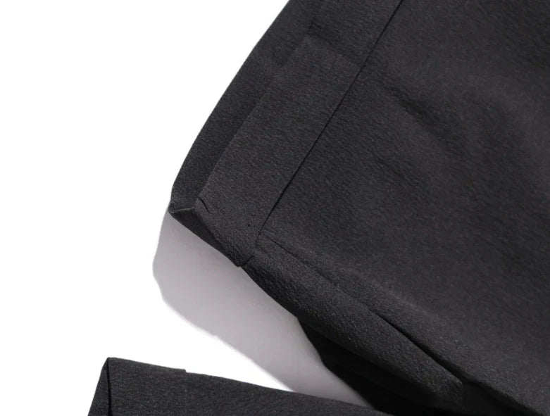 Giro™ - LIGHTWEIGHT CASUAL SHORTS WITH COMFORTABLE FIT
