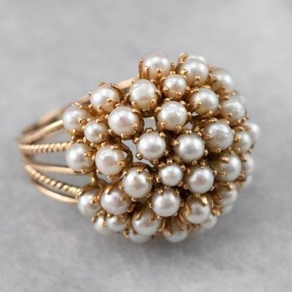 Premium Inlaid Pearls Ring 